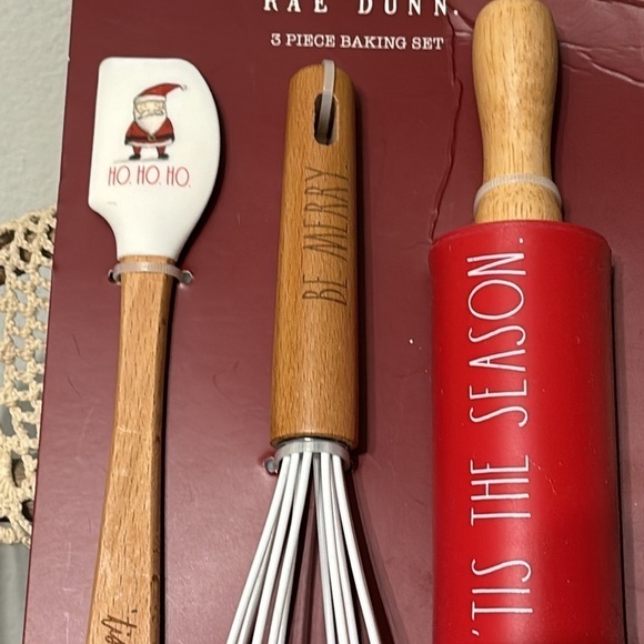 NEW IN PACKAGING! RAE DUNN 3 PIECE MINI BAKING SET: SPATULA, WHISK & ROLLING PIN - Picture 2 of 7